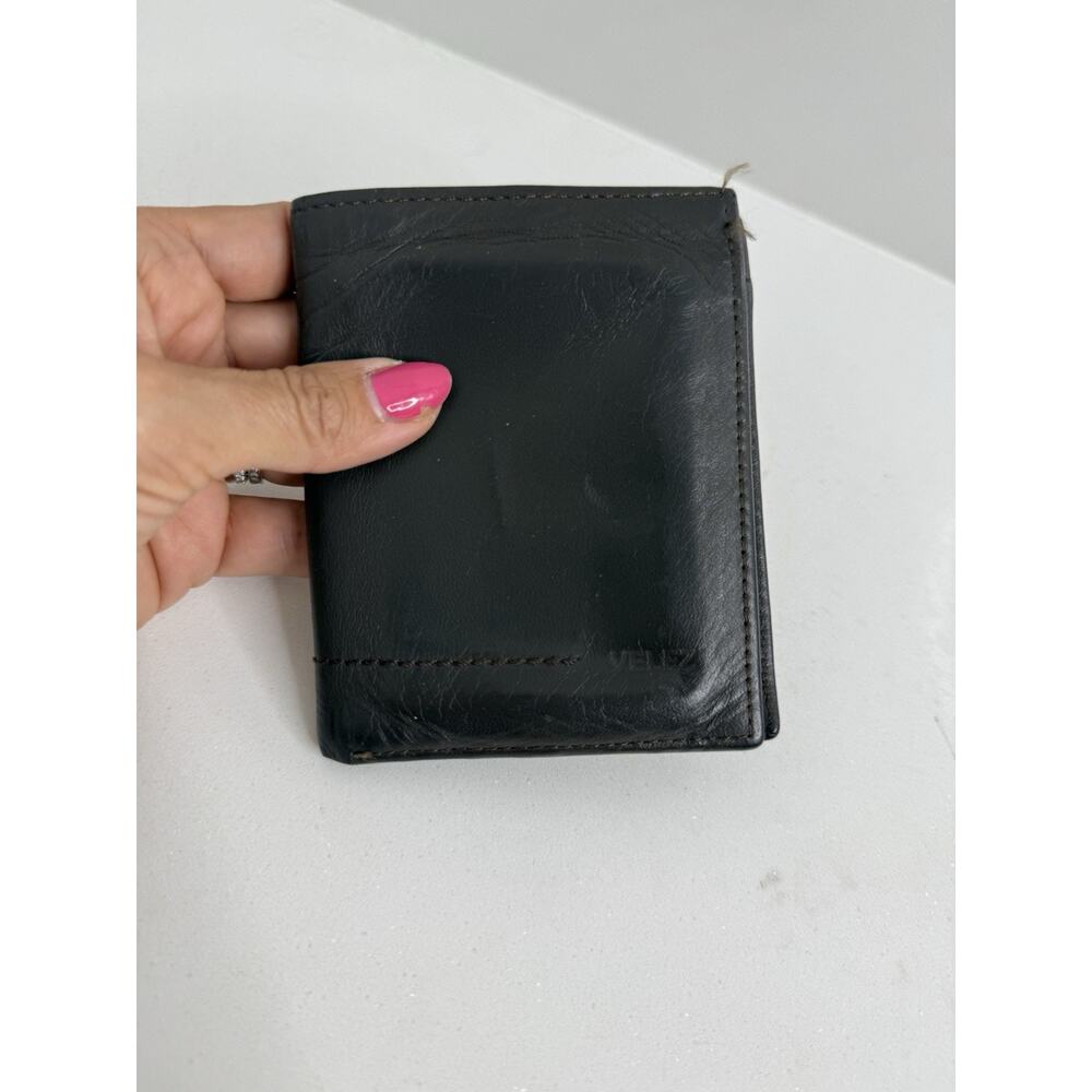 Velez Men's leather Bi-fold wallet with card holders Black